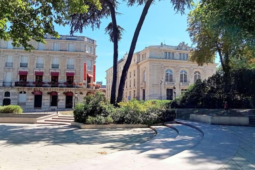 Les Loges Du Theatre Degustation Champagne Offerte Jacuzzi Sauna Jeux Velos Maison Prive 150M2 Historique 14Pers Max Emplacement Exceptionnel Et Chic, 200M De L'Avenue De Champagne, Gare, Musee, Jardins, Restaurations, Toutes Commodites Épernay Eksteriør bilde
