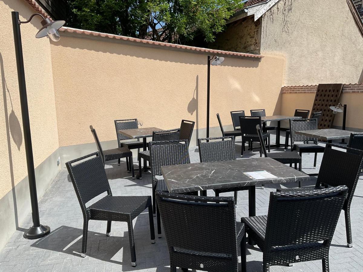 Les Loges Du Theatre Degustation Champagne Offerte Jacuzzi Sauna Jeux Velos Maison Prive 150M2 Historique 14Pers Max Emplacement Exceptionnel Et Chic, 200M De L'Avenue De Champagne, Gare, Musee, Jardins, Restaurations, Toutes Commodites Épernay Eksteriør bilde