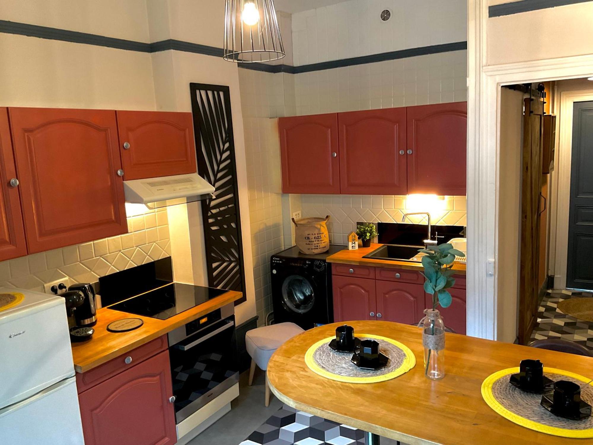 Les Loges Du Theatre Degustation Champagne Offerte Jacuzzi Sauna Jeux Velos Maison Prive 150M2 Historique 14Pers Max Emplacement Exceptionnel Et Chic, 200M De L'Avenue De Champagne, Gare, Musee, Jardins, Restaurations, Toutes Commodites Épernay Eksteriør bilde