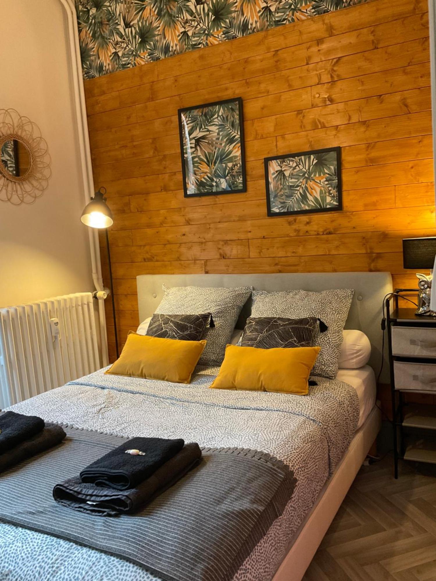 Les Loges Du Theatre Degustation Champagne Offerte Jacuzzi Sauna Jeux Velos Maison Prive 150M2 Historique 14Pers Max Emplacement Exceptionnel Et Chic, 200M De L'Avenue De Champagne, Gare, Musee, Jardins, Restaurations, Toutes Commodites Épernay Eksteriør bilde